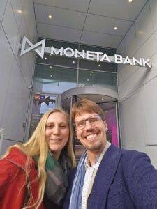 Moneta bank sice nespolupracuje s běžnými prostředkovateli hypoték, ale velmi dobře ví, kde najde své zákazníky - v klubu Činžovníci.